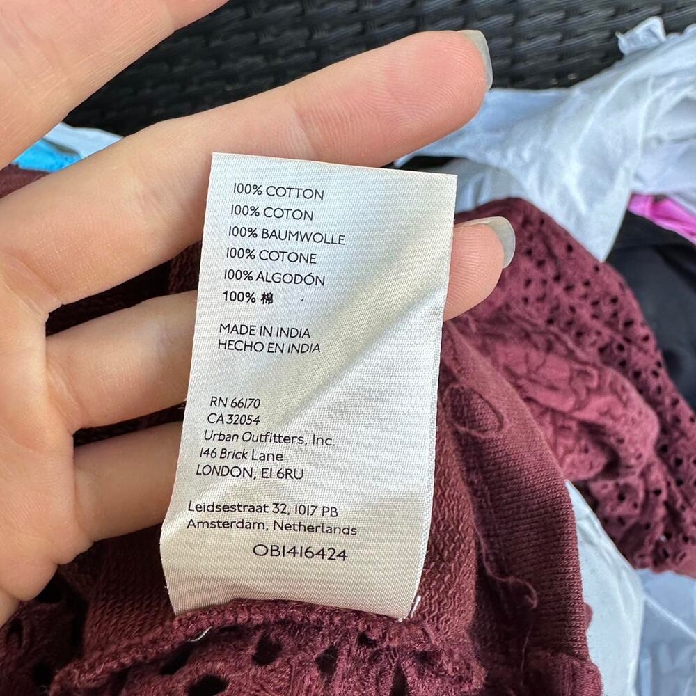 Anthropologie Burgundy Lace Eyelet Sleeve Long Sleeve - Picture 5 of 5